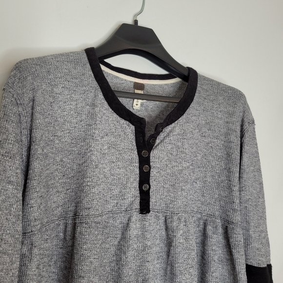 Free People Cropped Gray Thermal - Picture 6 of 11